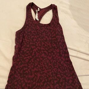 Lululemon tank top